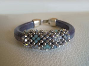 Notice bracelet cuir Regaliz et perles Swarovski Bleu