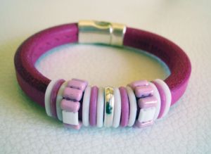 Bracelet en kit cuir Regaliz et perles rose