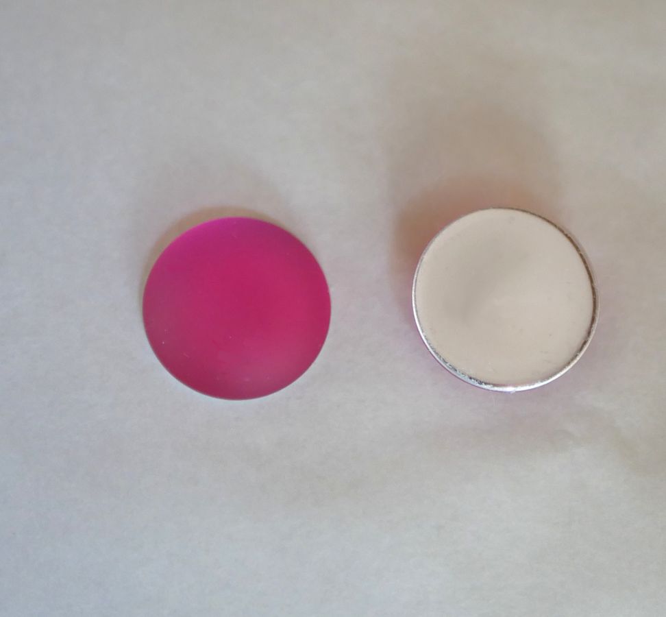 Cabochon Luna Rosa fucsia tenue diametro 18 mm