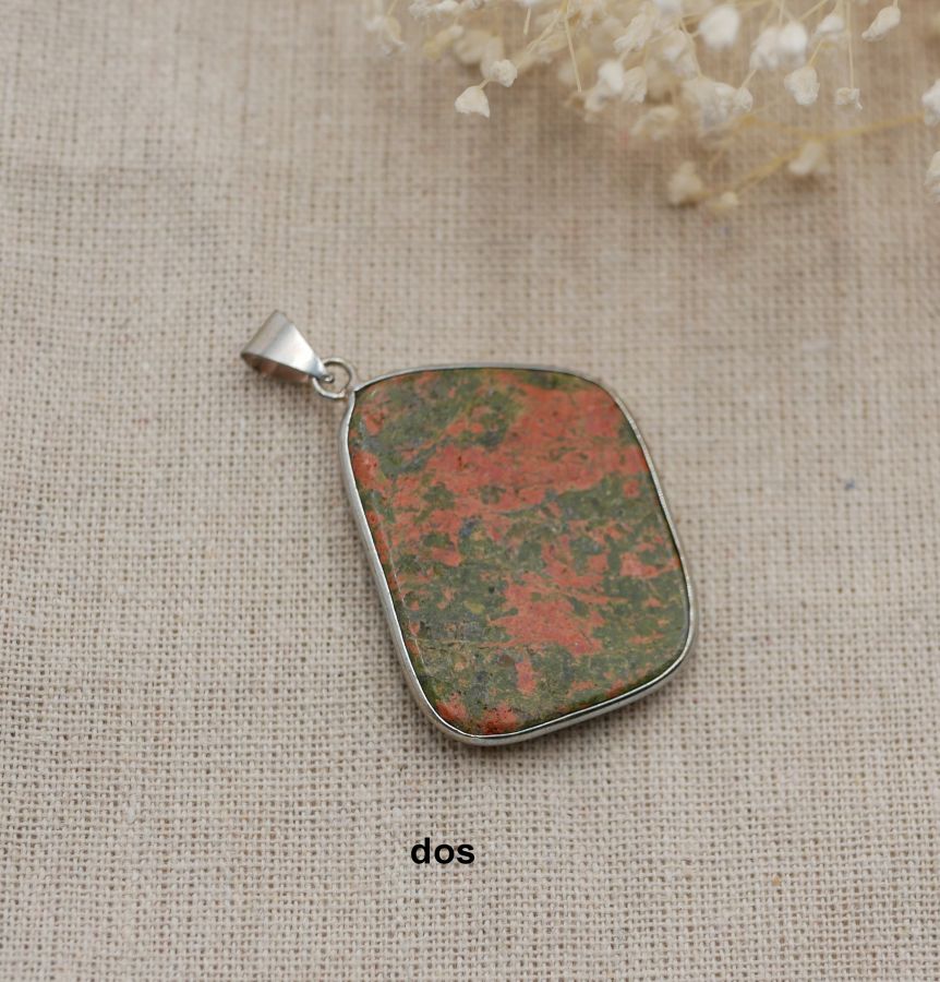 Ciondolo cabochon con pietra unakite incastonata 