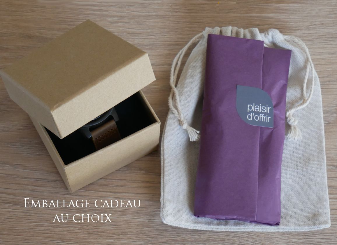 Montre homme bois clair sur bracelet cuir &agrave; personnaliser