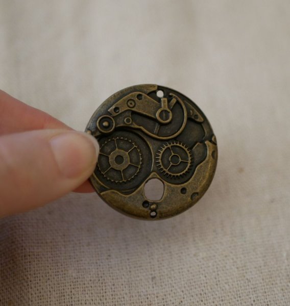 Medaglione Steampunk rotondo in bronzo 