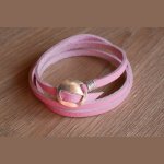 Bracciale in pelle rosa a triplo giro